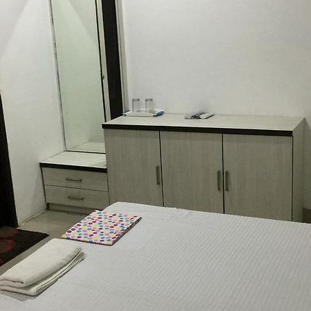 De Agya Paradise Ludhiana Bagian luar foto