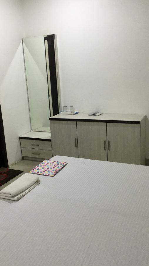 De Agya Paradise Ludhiana Bagian luar foto